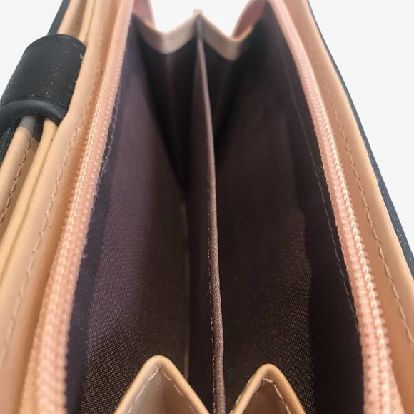 Black and Gold Leaf Faux Leather Wallet - Picture 5 of 6